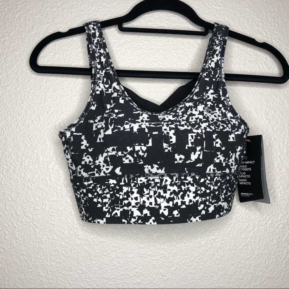 Under Armour sports bra black and white